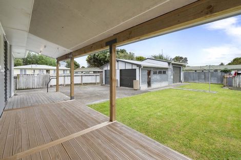 Photo of property in 3 Somerset Crescent, Highbury, Palmerston North, 4412