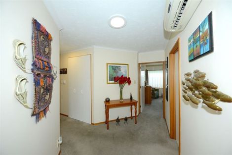 Photo of property in 52 Skerten Avenue, Hornby, Christchurch, 8042