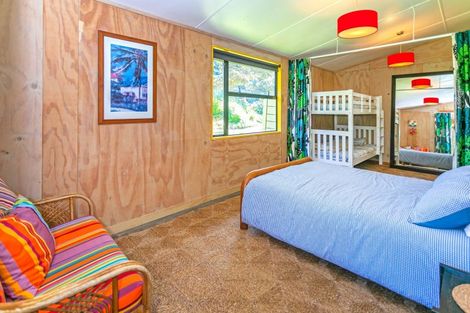 Photo of property in 7 Pye Place, Hot Water Beach, Whitianga, 3591