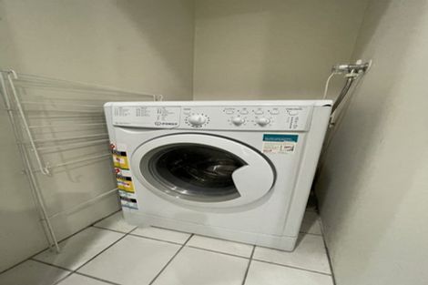 Photo of property in Terrace Heights Apartments, 4e/163 The Terrace, Wellington Central, Wellington, 6011