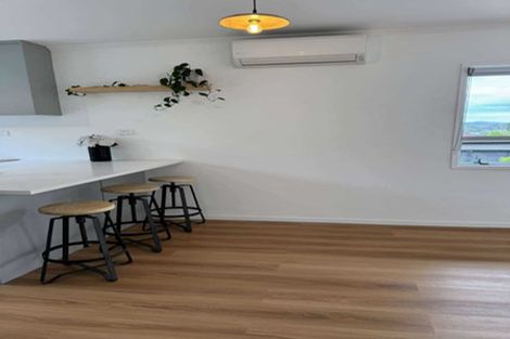 Photo of property in 3 Hartley Terrace, Massey, Auckland, 0614