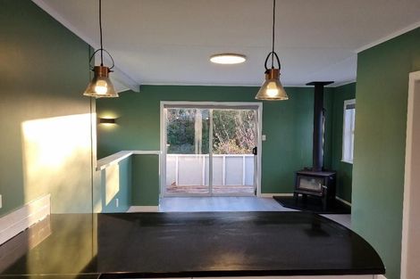 Photo of property in 37 Awanui Street, Merrilands, New Plymouth, 4312