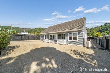 Photo of property in 400 Stokes Valley Road, Stokes Valley, Lower Hutt, 5019