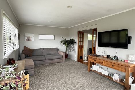 Photo of property in 4 Manutara Avenue, Forrest Hill, Auckland, 0620