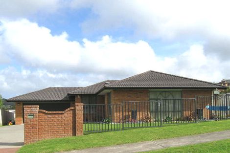 Photo of property in 11 San Vito Place, Henderson, Auckland, 0612