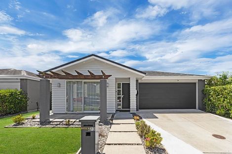 Photo of property in 13 Hollowout Street, Takanini, 2112