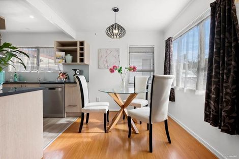 Photo of property in 21 Rapallo Place, Farm Cove, Auckland, 2012