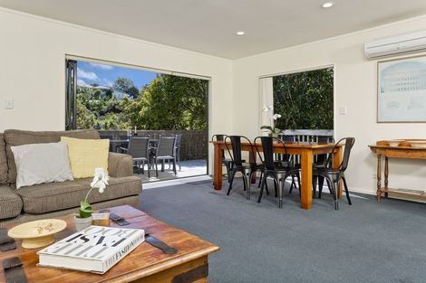 Photo of property in 2/43 Flaxdale Street, Birkdale, Auckland, 0626