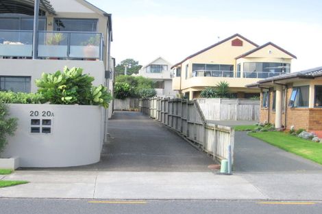 Photo of property in 2/20 The Parade, Bucklands Beach, Auckland, 2012