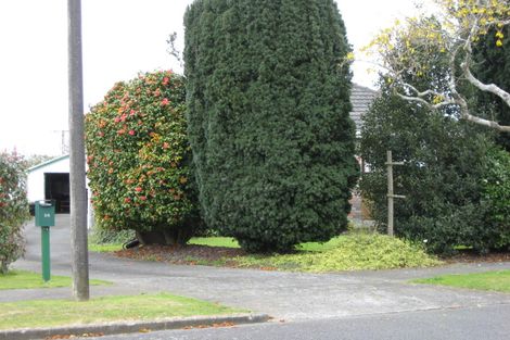 Photo of property in 34 Turakina Street, Merrilands, New Plymouth, 4312