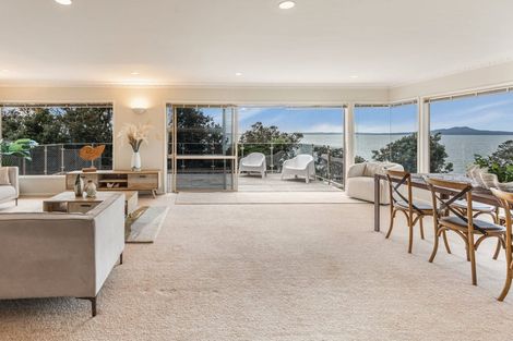 Photo of property in 45c Hyde Road, Rothesay Bay, Auckland, 0630