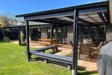 Photo of property in 44 Ayrshire Drive, Grandview Heights, Hamilton, 3200