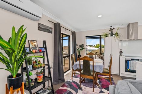 Photo of property in 3 Karepe Lane, Kumeu, 0810