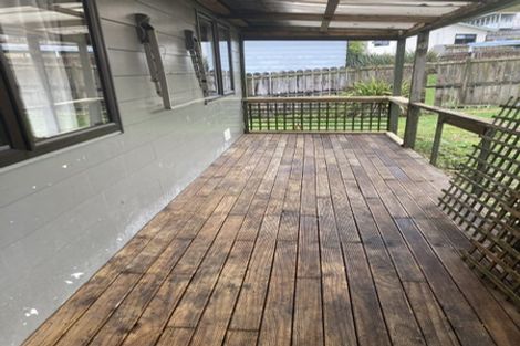 Photo of property in 67 Sunvue Road, Glen Eden, Auckland, 0602