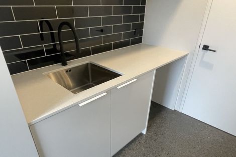 Photo of property in 19 Selleck Street, Mount Pleasant, Christchurch, 8081