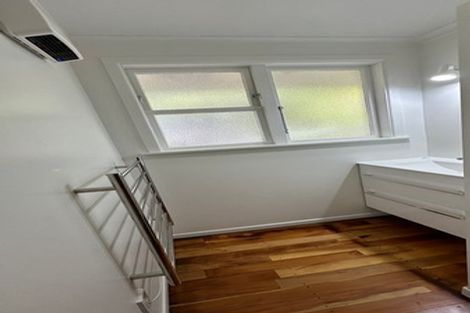 Photo of property in 2/54 Kings Crescent, Hutt Central, Lower Hutt, 5010