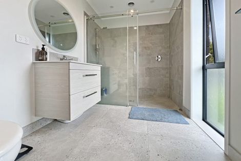 Photo of property in 3 Omahuru Road, Glenbrook, 2681