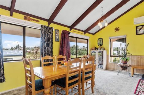 Photo of property in 75 Watling Street, Gate Pa, Tauranga, 3112