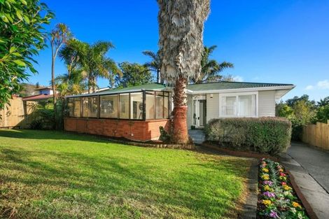Photo of property in 32 Hatherlow Street, Glenfield, Auckland, 0629