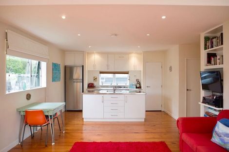 Photo of property in 19f3 Burnham Street, Seatoun, Wellington, 6022