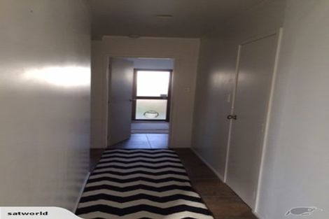 Photo of property in 5 Casuarina Road, Half Moon Bay, Auckland, 2012