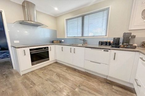 Photo of property in 19 Pirinoa Street, Feilding, 4702