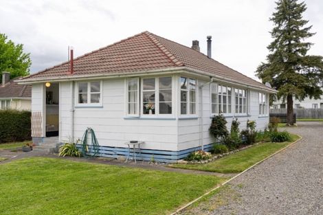 Photo of property in 16 Kummer Crescent, Masterton, 5810