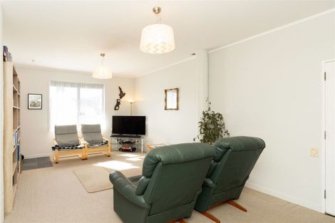 Photo of property in 2 Tahi Road, Paraparaumu Beach, Paraparaumu, 5032