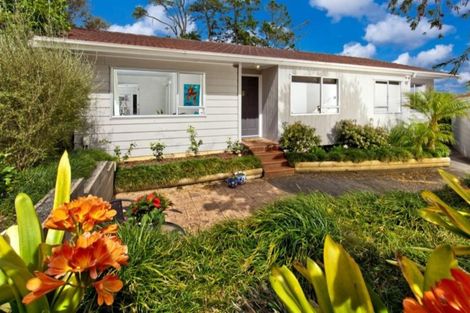 Photo of property in 19 Sunward Rise, Glenfield, Auckland, 0629