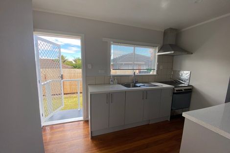Photo of property in 2/49 Miro Street, New Lynn, Auckland, 0600
