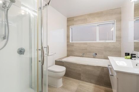 Photo of property in 12 Lagoon View, Gulf Harbour, Whangaparaoa, 0930