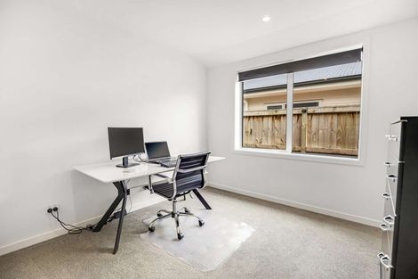 Photo of property in 7 Magnolia Lane, Kelvin Grove, Palmerston North, 4414