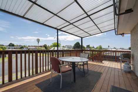 Photo of property in 3 Karepe Lane, Kumeu, 0810