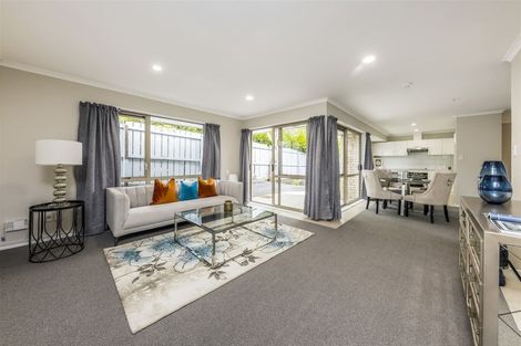 Photo of property in 20a Waterview Road West, Takanini, 2112