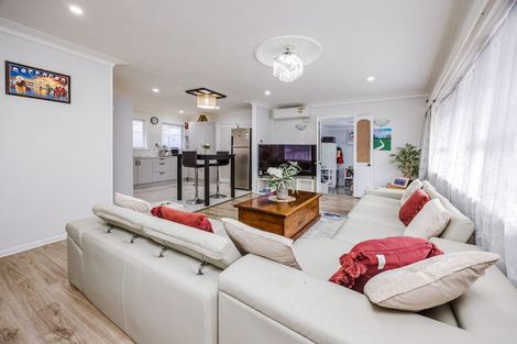 Photo of property in 64a Kautami Avenue, Papatoetoe, Auckland, 2025