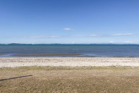 Photo of property in 51a The Esplanade, Eastern Beach, Auckland, 2012