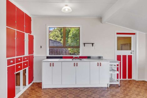 Photo of property in 32 Manuka Street, Castlecliff, Whanganui, 4501