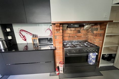 Photo of property in 112 Aro Street, Aro Valley, Wellington, 6021