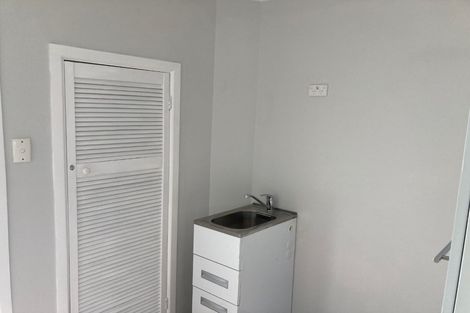 Photo of property in 52 Salford Street, Newlands, Wellington, 6037