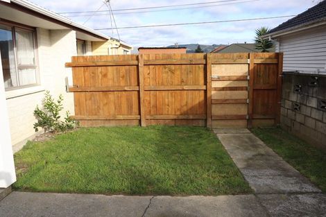 Photo of property in 30f2- Whitley Avenue, Ebdentown, Upper Hutt, 5018