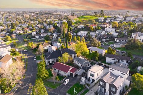 Photo of property in 6d Buisson Glade, West Harbour, Auckland, 0618
