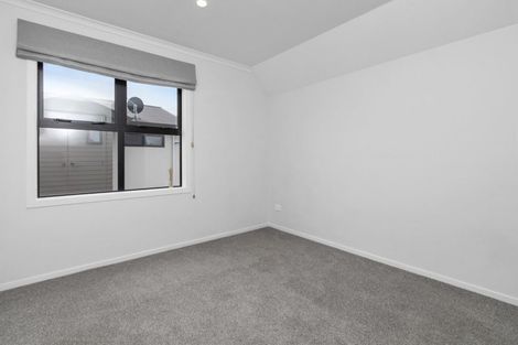 Photo of property in 27u2 Seddon Road, Frankton, Hamilton, 3204