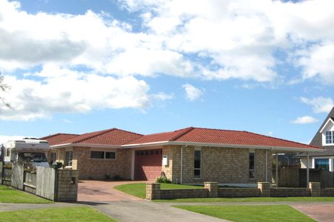 Photo of property in 31 Edgewater Grove, Whakatane, 3120