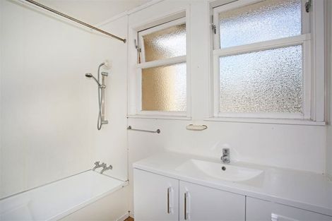 Photo of property in 4 Carr Street, Tuakau, 2121