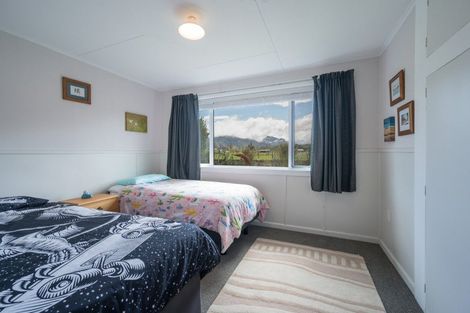 Photo of property in 138 Waller Street, Murchison, 7007