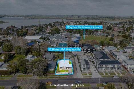 Photo of property in 11 Blanes Road, Weymouth, Auckland, 2103