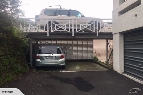 Photo of property in Grafon Court Flats, 53u2 Grafton Road, Roseneath, Wellington, 6011