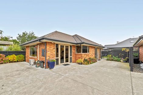 Photo of property in 14 Hussey Road, Harewood, Christchurch, 8051