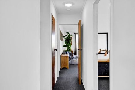 Photo of property in 18 Exeter Street, Stratford, 4332