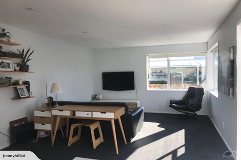 Photo of property in 19f4 Byron Street, Miramar, Wellington, 6022
